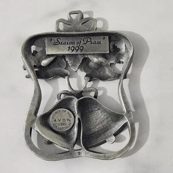 3/$25 1999 Avon Fine Collectibles Pewter Season of Peace Christmas Ornament - Picture 2 of 3